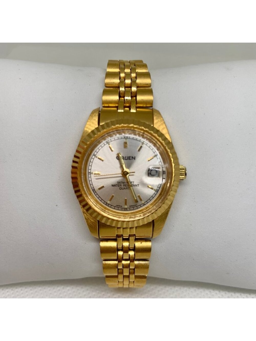 Gruen since 1874 gold tone date classic watch 26mm Japan up to 7.5” running